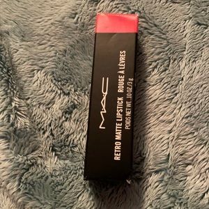 New MAC retro matte lipstick in Runway Hit